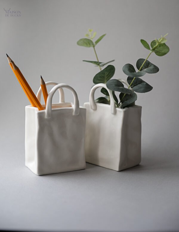 Set of 2 White Handbag Ceramic Vases – Elegant Modern Decorative Vases - Image 2