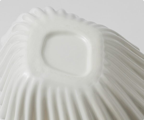 Maison de Bucks ruffled bowl